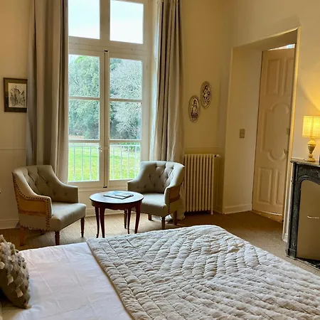 Chateau De Roquelune