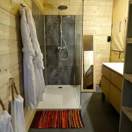Chateau De Roquelune Guest house *