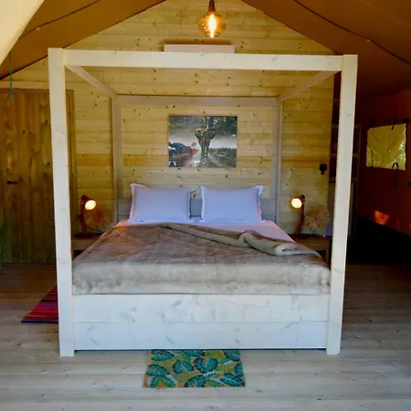 Gasthof Chateau De Roquelune