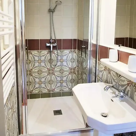 Chateau De Roquelune 4* Pézenas