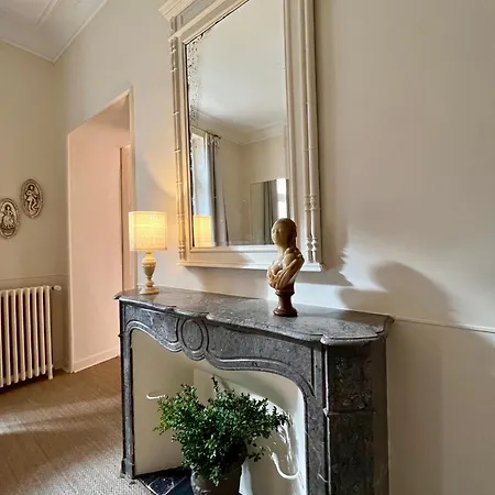 Gasthof Chateau De Roquelune